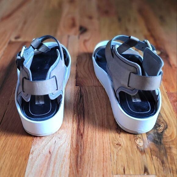 Balenciaga Studded Platform T Strap Sandals Size 40(9.5US) - Picture 7 of 9